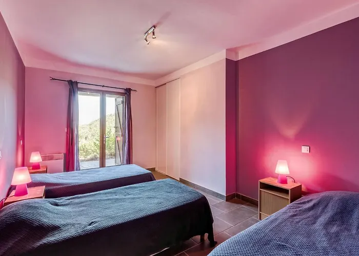 בית נופש A Mandria By Interhome *